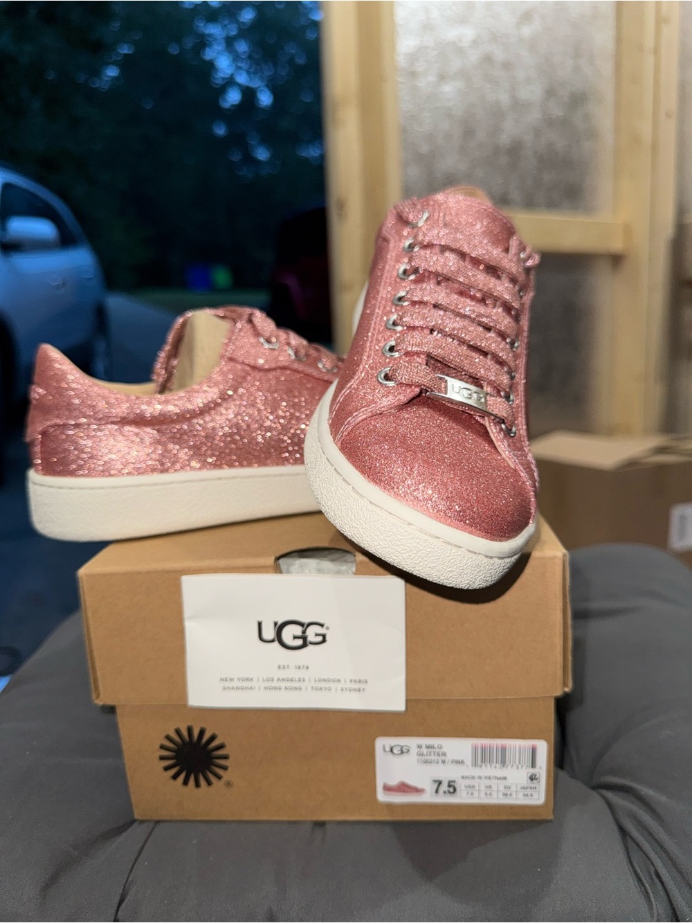 UGG Milo Glitter Sneakers Women’s 7.5 Pink Sparkle